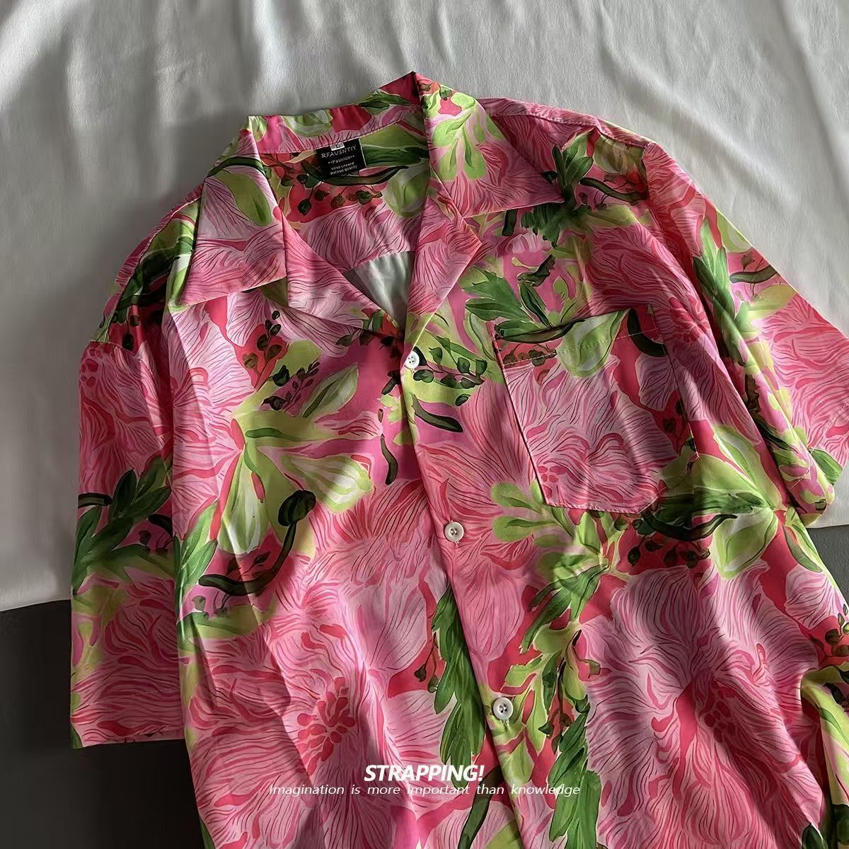 เสื้อเชิ้ตฮาวายลายกราฟฟิตี้ดอก - Vintage Hawaiian Floral Shirt บทวิจารณ์และราคา